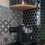 Deluxe House Maj
