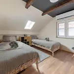 Lägenhet Deluxe House Maj