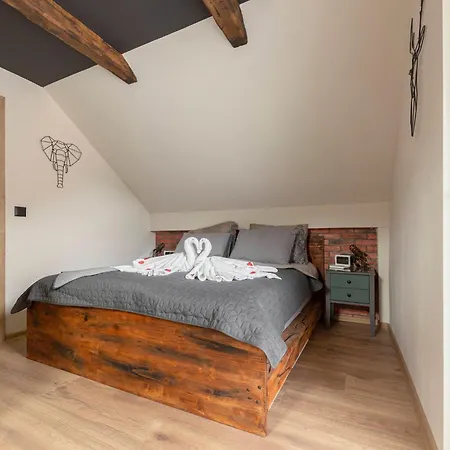 Apartament Deluxe House Maj *
