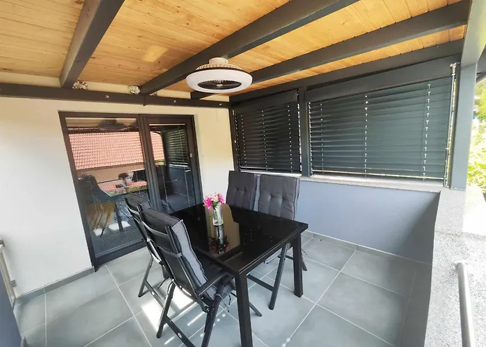 Deluxe House Maj شقة Brežice